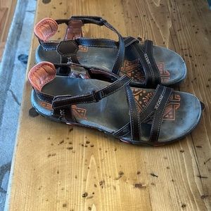 Merrell sandal,size8,brown leather